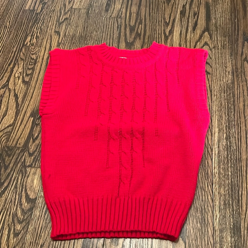 Vintage cable knit sleeveless top